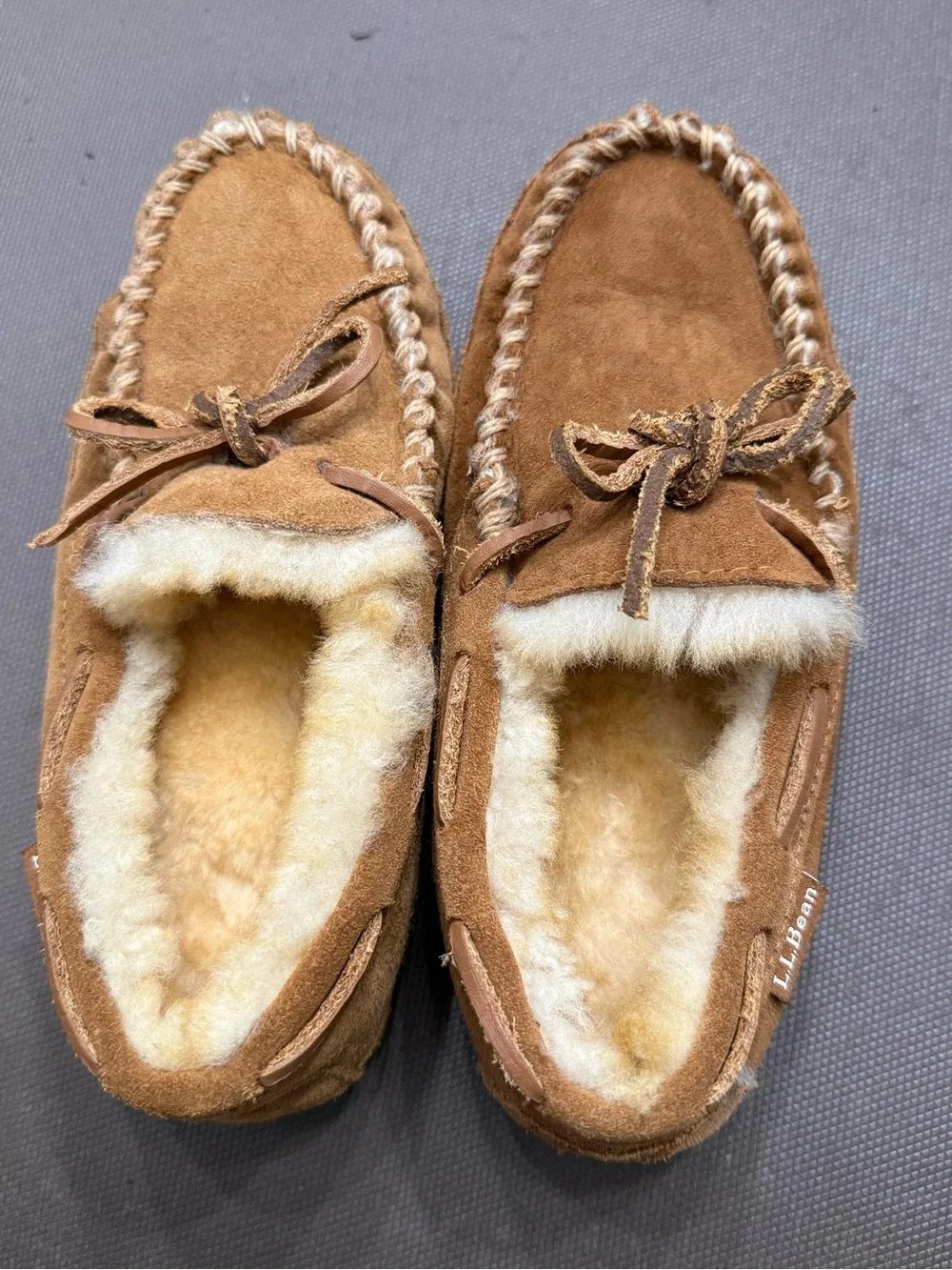 L.L. Bean Kids' Wicked Good Mocs Slippers Suede Shearling Lined Brown Youth 1